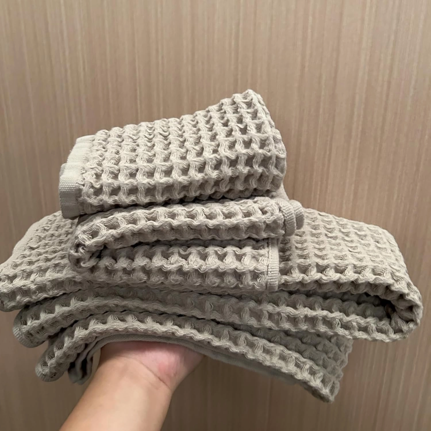 100% Cotton Waffle Bath Towels for Bathroom Soft Waffle Weave Bath Towel Set Oversize Quick Dry Towels for Gym Hotel Spa Hand Towel Washcloths 3 PCS Set (Light Gray)