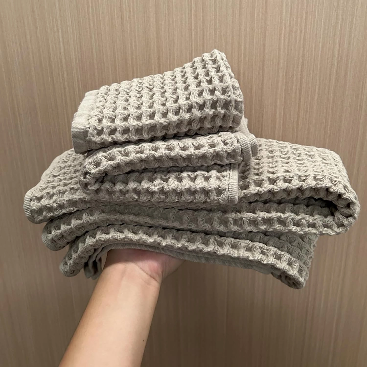 100% Cotton Waffle Bath Towels for Bathroom Soft Waffle Weave Bath Towel Set Oversize Quick Dry Towels for Gym Hotel Spa Hand Towel Washcloths 3 PCS Set (Light Gray)