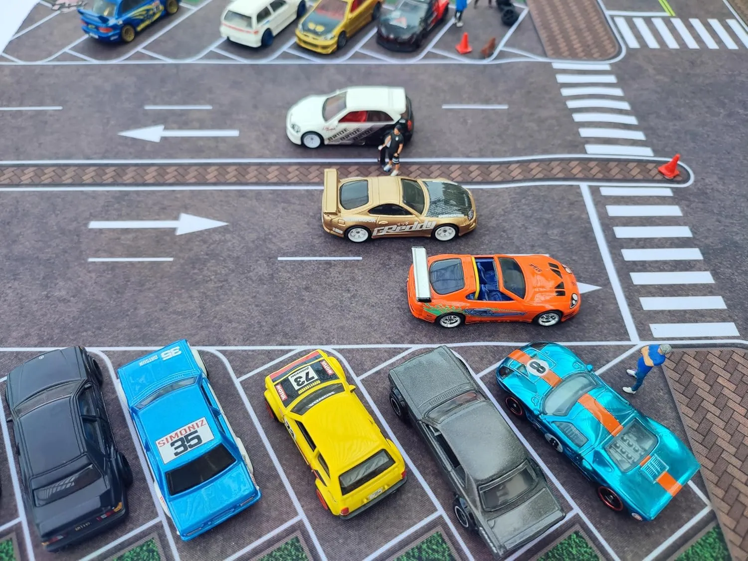 1/64 Scale Non-Slip Parking Mouse Pad Car Diorama, Rollable Desktop Play Mat for Model Vehicle (PAD_006), XX-Large