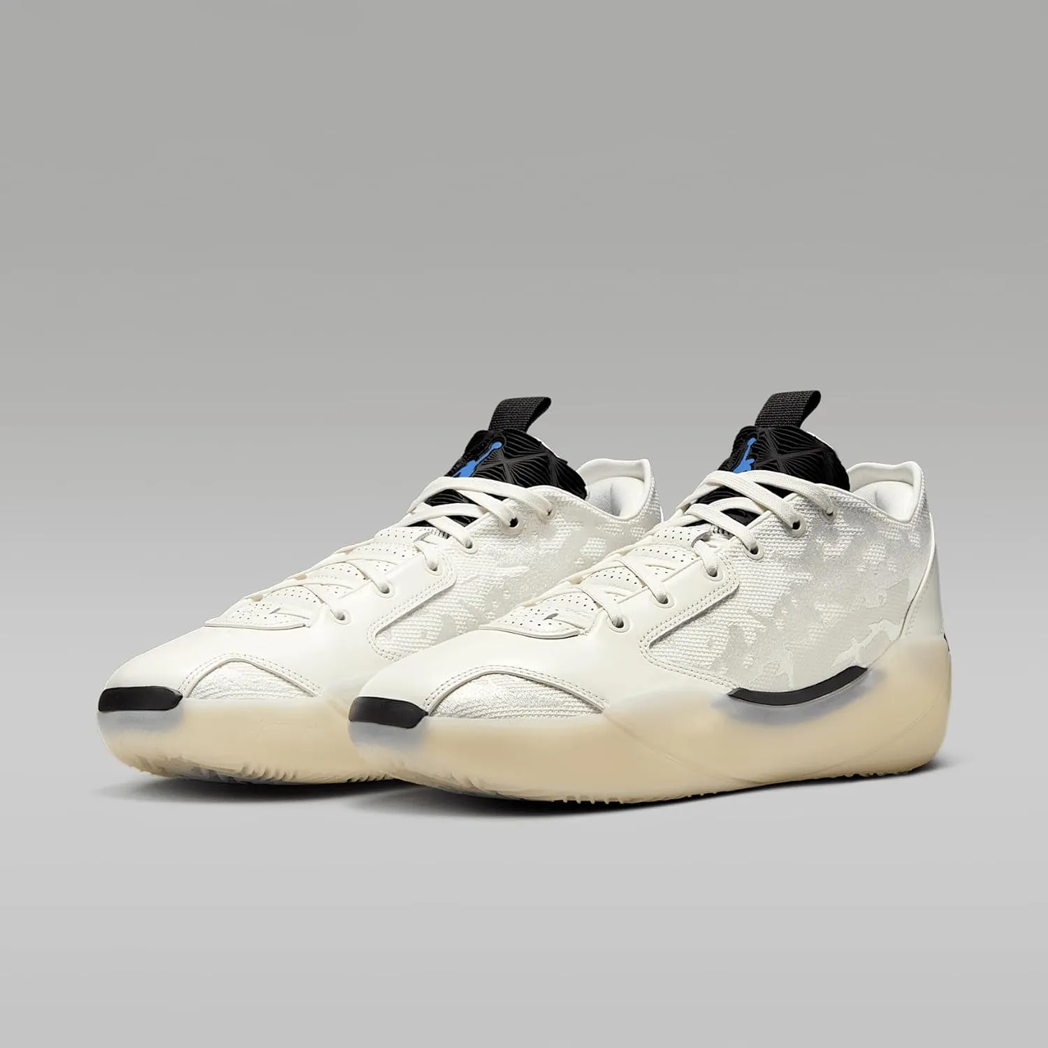 Air Jordan XXXIX Basketball Shoes (FQ0213-104, Sail/Black/Game Royal)
