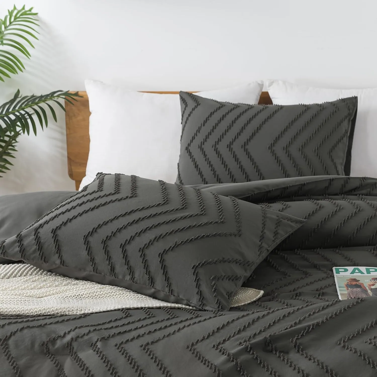 Andency Dark Grey Comforter Set Queen Size, Boho Soft Warm Tufted Bedding Comforter Sets for Queen Size Bed, 3 Pieces Aesthetic Chevron Farmhouse Cute Bohemian Textured Bed Set