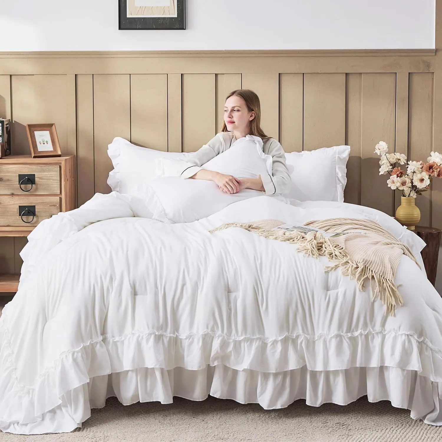 Andency White Comforter Set Queen Size, Lightweight Fluffy Farmhouse White Ruffle Bedding Set, Soft Microfiber All Season Shabby Chic Bed Comforter Set 3 Pieces(1 Ruffle Comforter 2 Pillowcases)