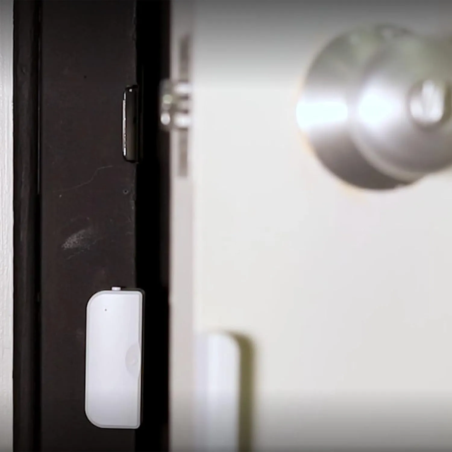 Feit Electric Smart WiFi Door and Window Sensor, Battery Powered, 2.4GHz No Hub Required, Remote Home Monitoring, Not Compatible with Other Security Systems, MOT/Door/WiFi/BAT