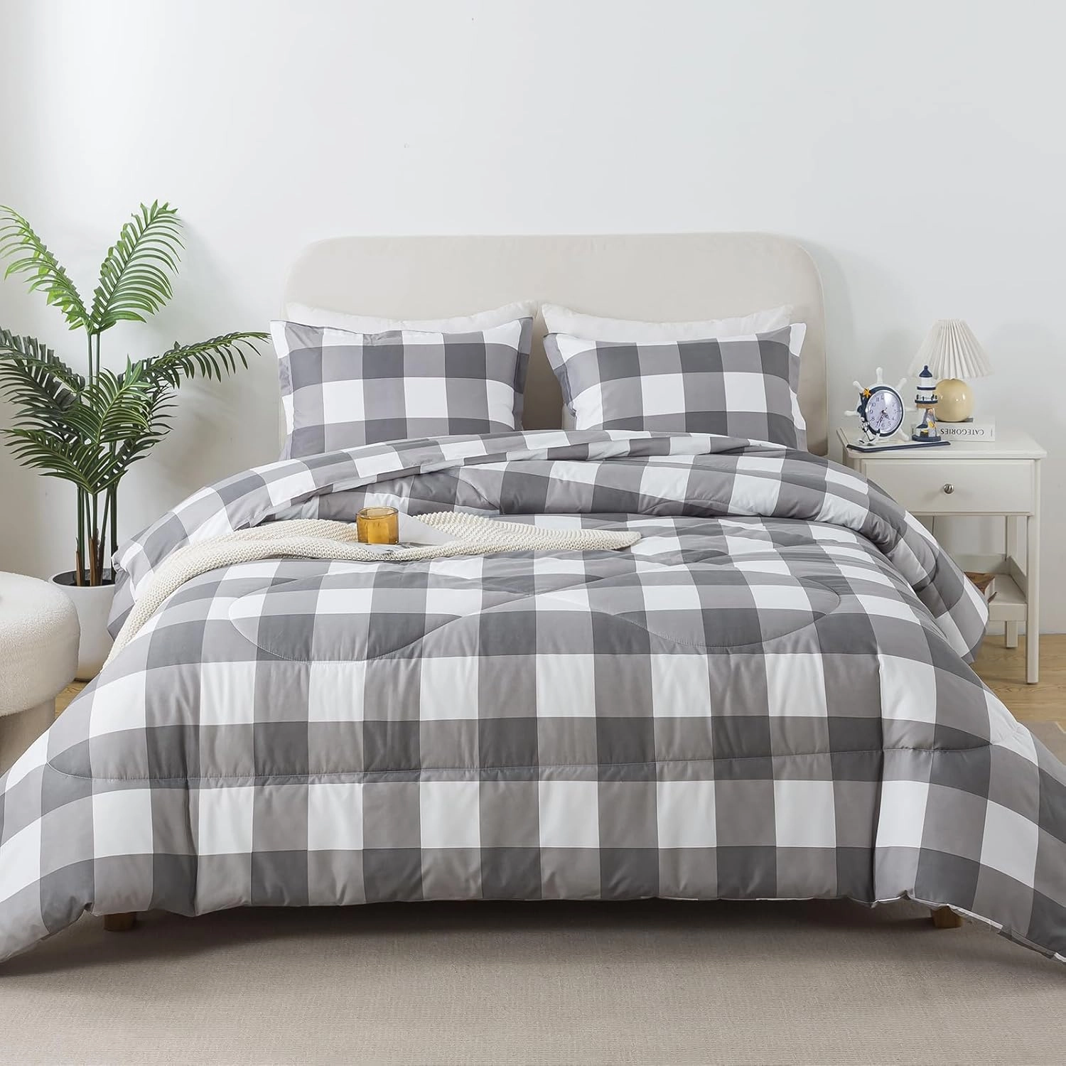 Full Size Plaid Comforter Set, White Gray Buffalo Check Plaid Comforter Bedding Set for All Seasons, Classic Gingham Pattern Print Soft Microfiber 3 Pieces Comforter with Pillowshams