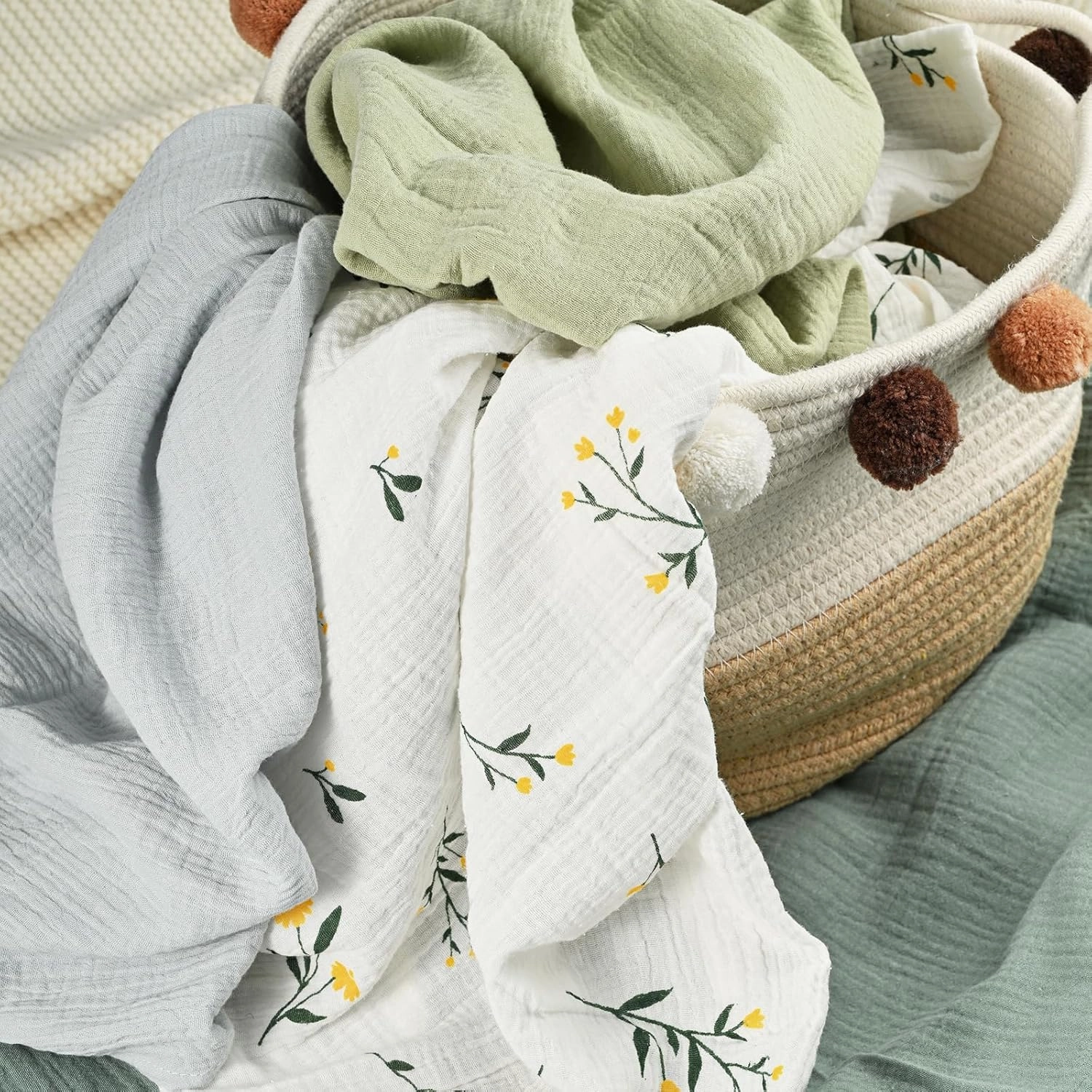 GLLQUEN BABY Muslin Swaddle Blankets for Girls Boy, 4-Pack Baby Blankets for Girl Boy, Newborn Receiving Blanket, Baby Swaddle Blanket Unisex, Baby Essentials, Registry & Gift, 40 x 38 inches