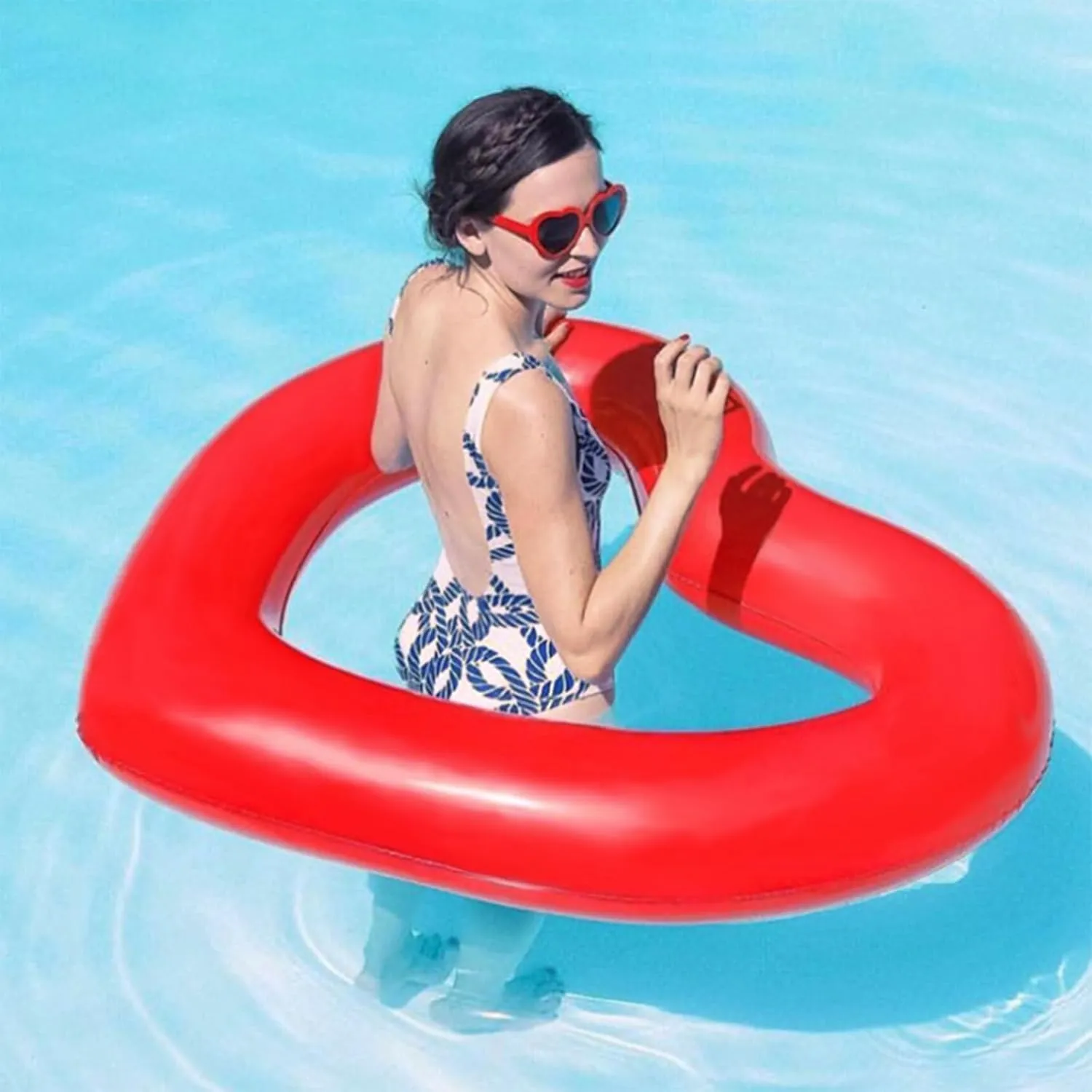 Heart Shaped Inflatable Pool Float, Large Love Heart Swimming Ring for Adults & Teens, PVC Inflatable Pool Tube Bachelorette Party Swim Rings for Summer, Beach, Lake, Couples, Photo Props