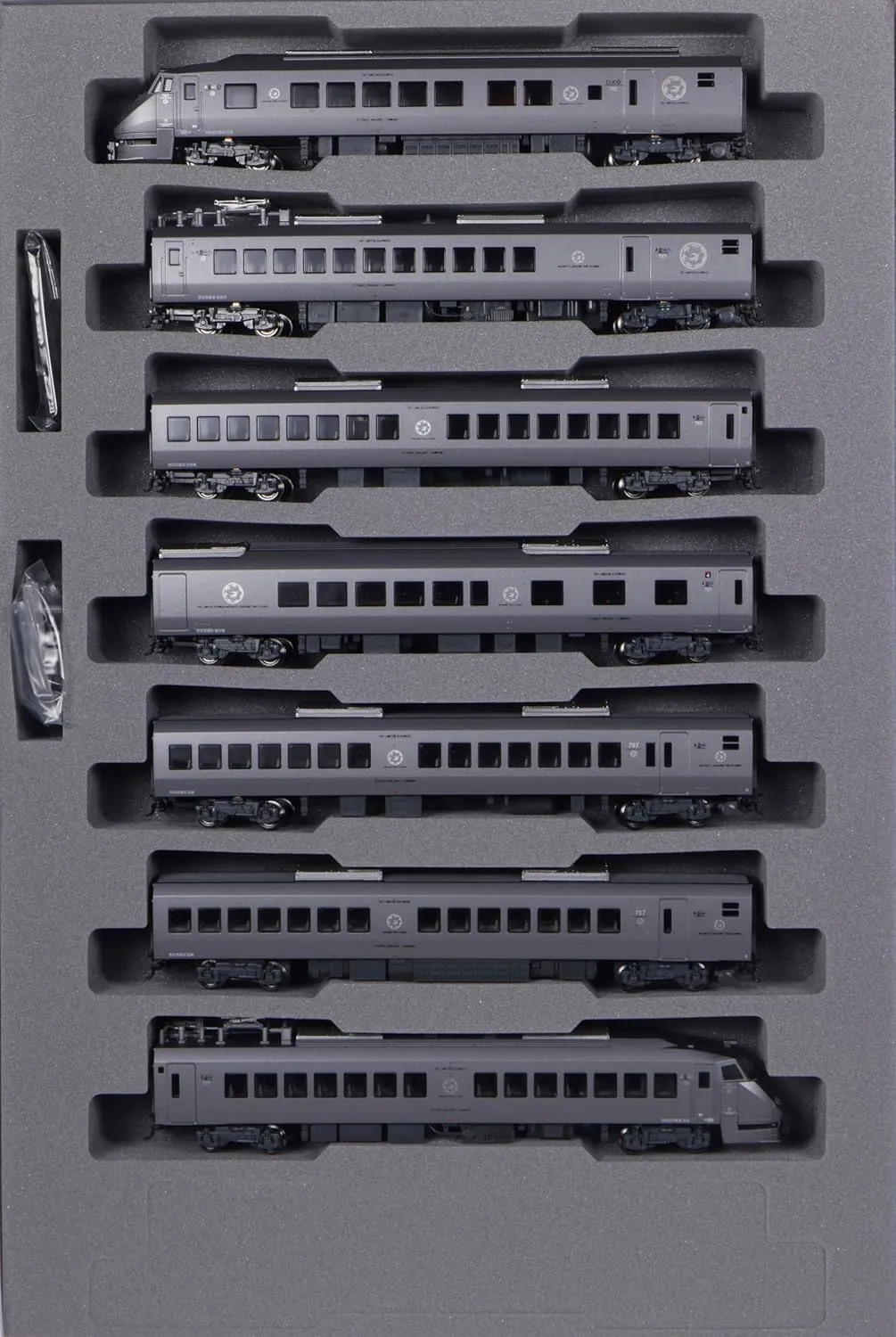 Kato 10-1540 JR 787 Series Around Kyushu 7 Car Powered Set