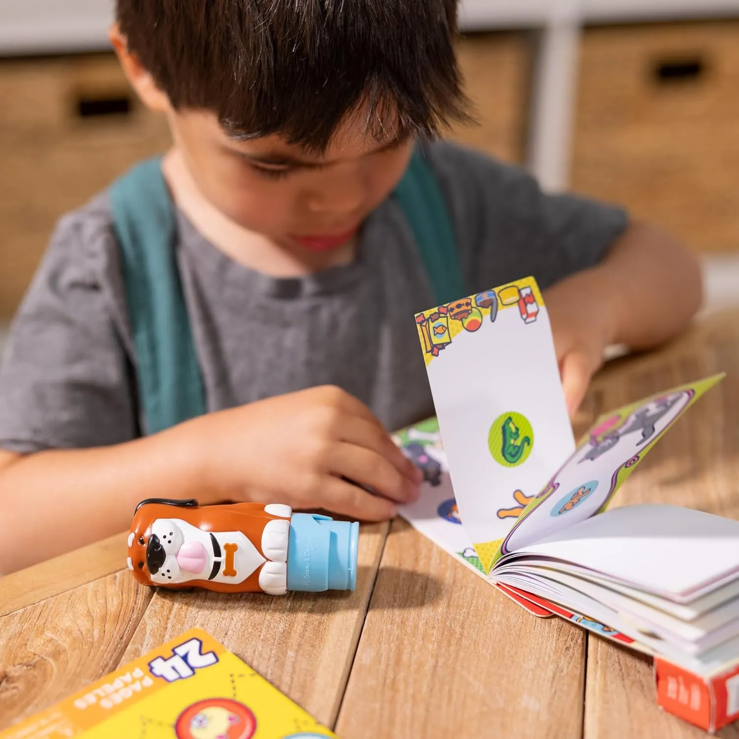 Melissa & Doug Sticker Wow!™ Dog Bundle: 24-Page Activity Pad, Sticker Stamper, 500 Stickers, Arts and Crafts Fidget Toy Collectible Character
