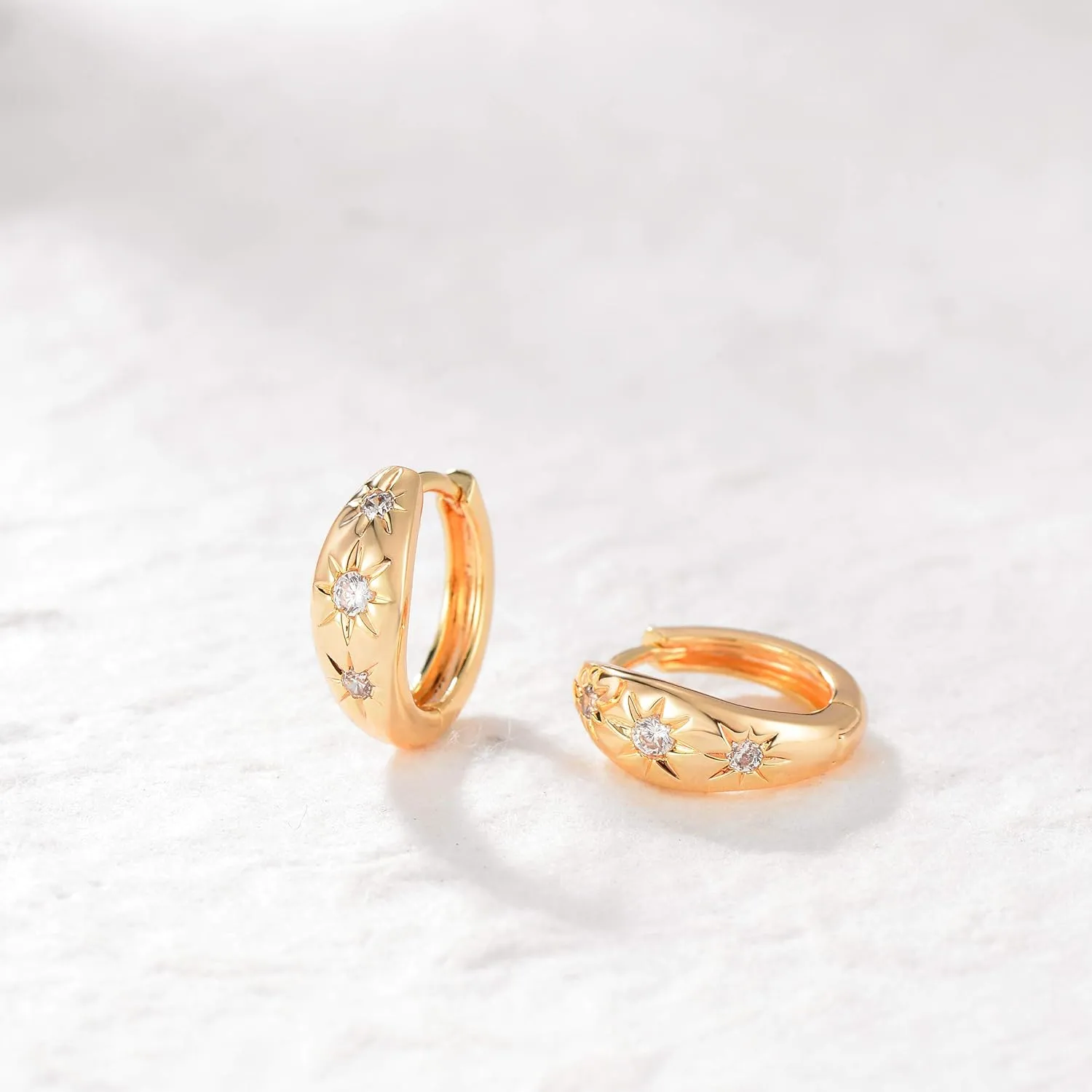 MEVECCO Gold Chunky Huggie Hoop Earring 18K Gold Plated Dainty Handmade Hypoallergenic Sleeper Hoop Earrings for Women