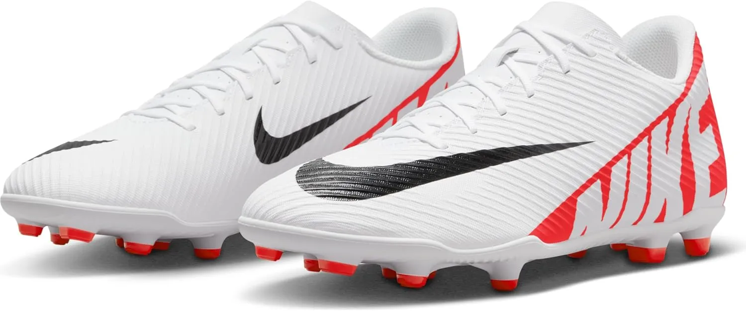 Nike Men's Soccer Sneaker