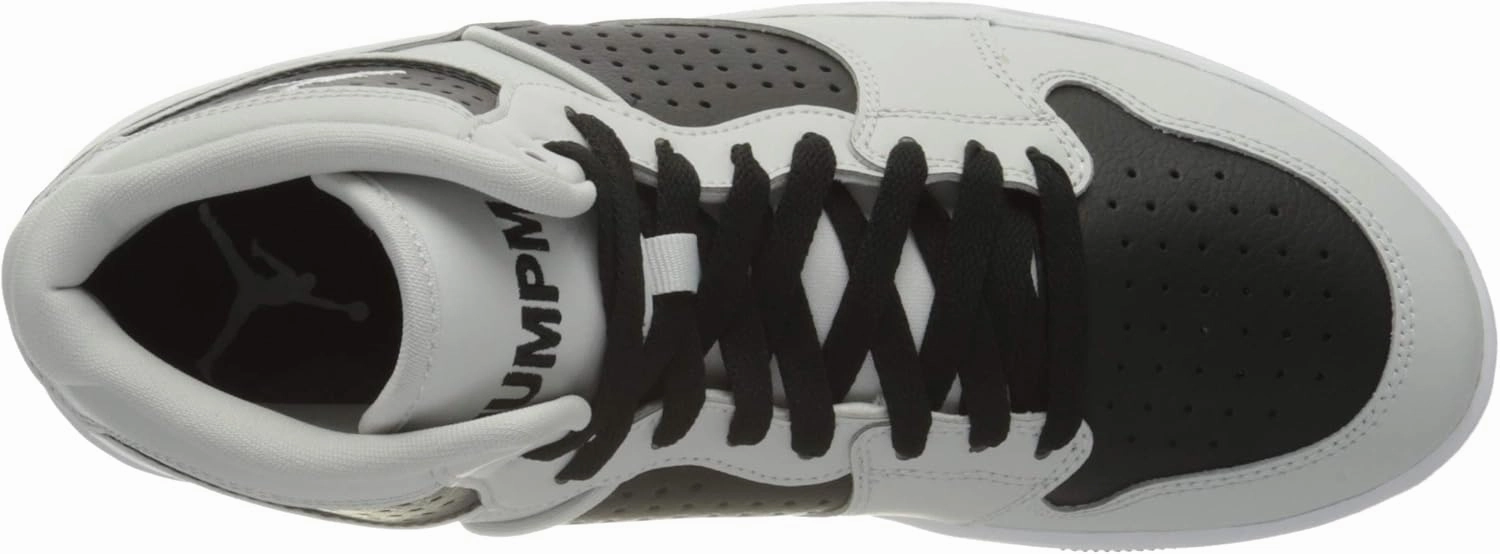 NIKE Men's Sneaker