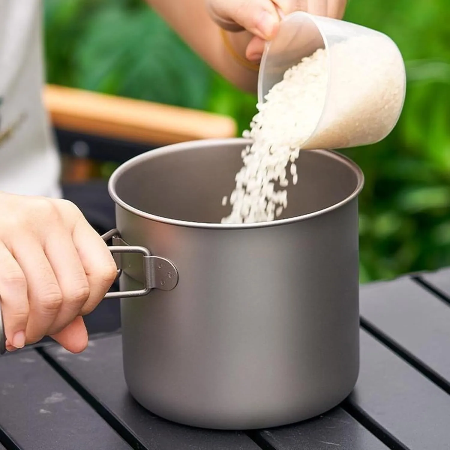 Outdoor Cooking Pots Frypan Metal Camping Cookware Portable Camping Pots for Camping Hiking Picnics Enduring