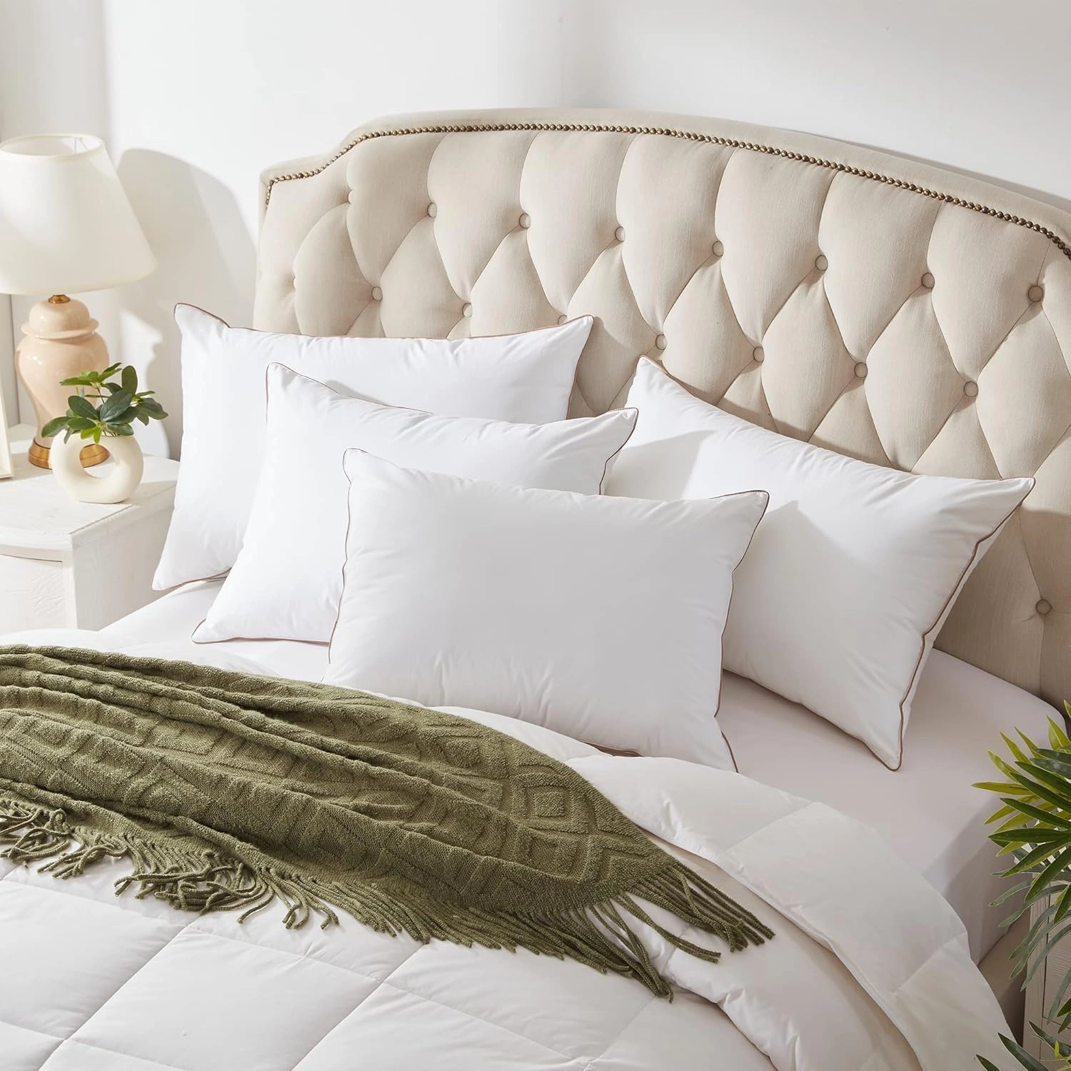 puredown® Goose Feather Down Pillows Queen Size Set of 2, Soft Fluffy Luxury Hotel Collection Pillow, 100% Cotton Cover, Medium Firm Bed Pillow for Back, Stomach or Side Sleeper.