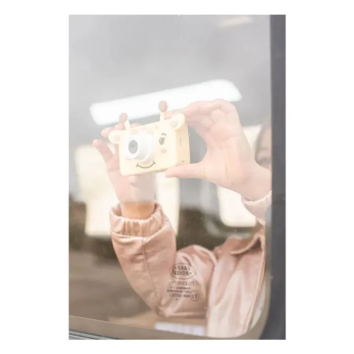 Small Compact Zoo Camera | Giraffe