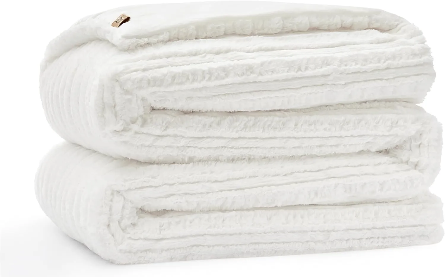 UGG Kenzie Full/Queen Comforter Set with 2 Pillow Shams Plush Faux Fur Bedding Soft Warm Down Alternative Comforter Washable Hypoallergenic Fluffy Blanket Set for Bedroom, Full/Queen Size, White Snow
