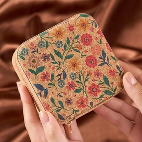 Vintage Cork Portable Jewelry Storage Box - Travel Jewelry Organizer for Rings, Pendants, Earrings, Necklaces, and Bracelets - Perfect Gift for Women
