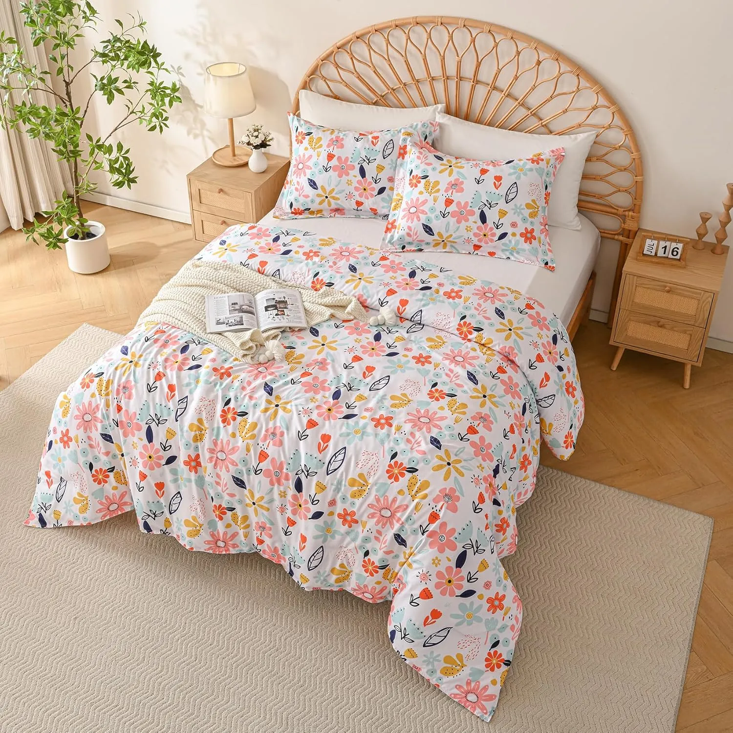 Yibeizi Floral Comforter Set for Girls Full Size, Kids Cute Patterned Bedding Set with Pillow Sham, Lightweight Soft Breathable Machine Washable Quilt Bed Comforter Set 3 Piece